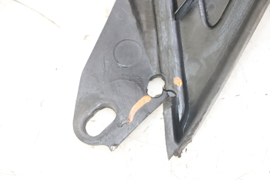 photo de VOETSTEUN PEUGEOT ELYSEO 125 (1999 - 2004) - Technische close-up