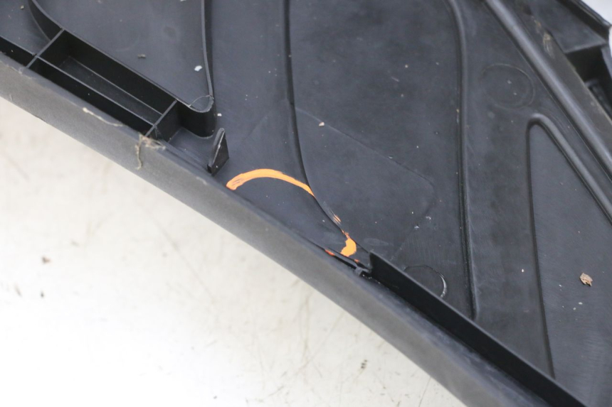 photo de VOETSTEUN PEUGEOT ELYSEO 125 (1999 - 2004) - Kenmerkende details