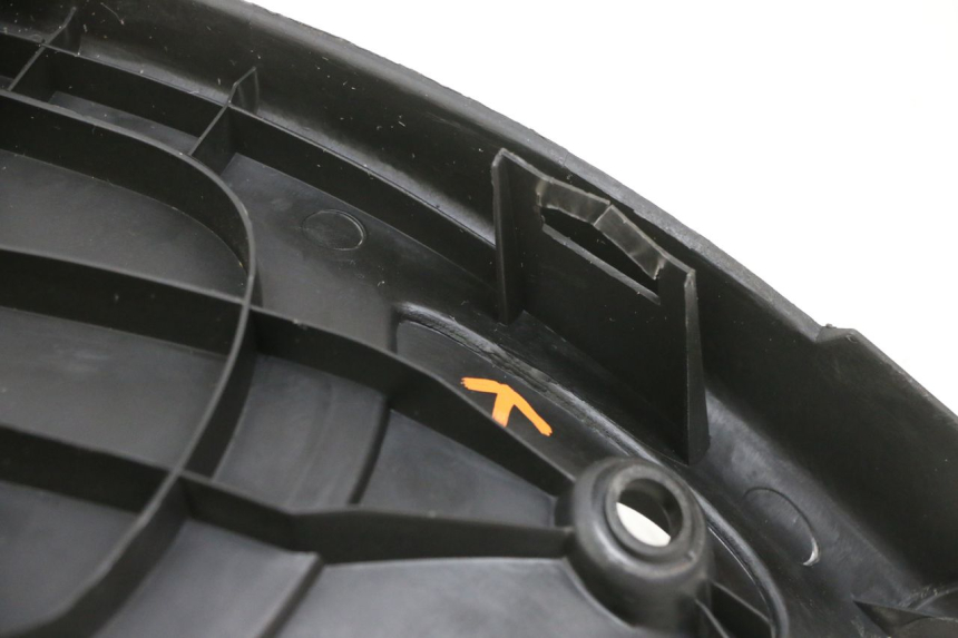 photo de VOETSTEUN PEUGEOT ELYSEO 125 (1999 - 2004) - Focus op structuur