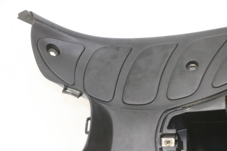 photo de VOETSTEUN PEUGEOT ELYSTAR 125 (2002 - 2007) - Zoom op componenten