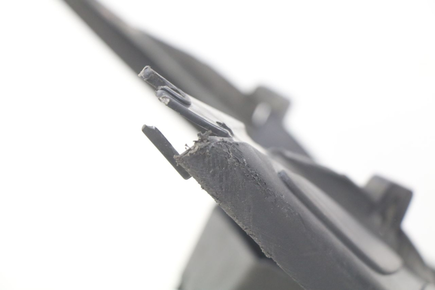 photo de VOETSTEUN PEUGEOT ELYSTAR 50 (2002 - 2014) - Markeringen en referenties