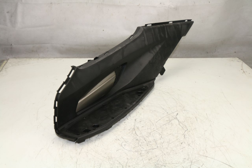 photo de LINKER VOETSTEUN KYMCO K-XCT 125 (2013 - 2017) - Technische close-up