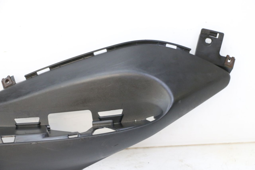 photo de LINKER VOETSTEUN MBK OVETTO ONE 2T 50 (2013 - 2017) - Kenmerkende details