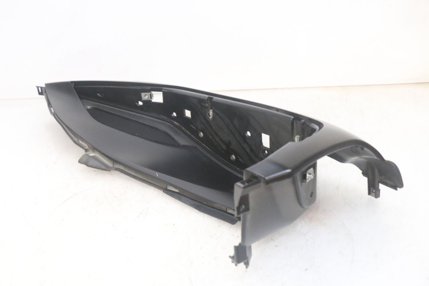 photo de LINKER VOETSTEUN PIAGGIO MP3 HPE 300 (2019 - 2026) - Bevestigingspunten