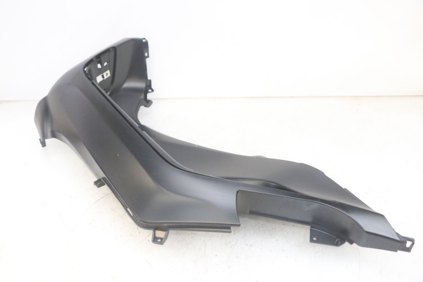 photo de LINKER VOETSTEUN PIAGGIO MP3 HPE 300 (2019 - 2026) - Markeringen en referenties