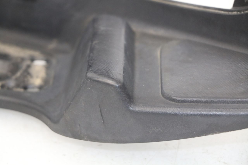 photo de LINKER VOETSTEUN PIAGGIO MP3 LT 400 (2007 - 2012) - Bevestigingspunten