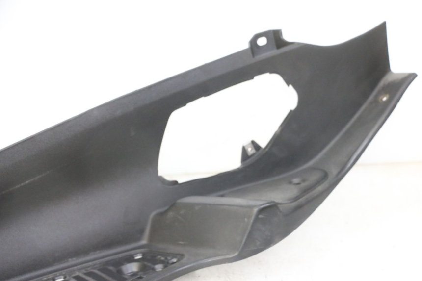 photo de LINKER VOETSTEUN PIAGGIO MP3 LT 300 (2010 - 2016) - Bevestigingspunten