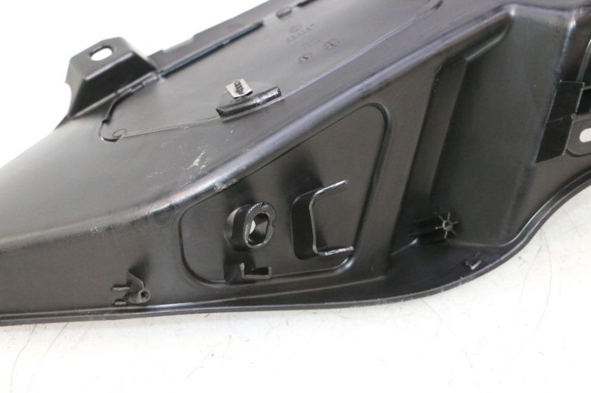 photo de LINKER VOETSTEUN PIAGGIO MP3 LT 300 (2010 - 2016) - Detail van het onderdeel