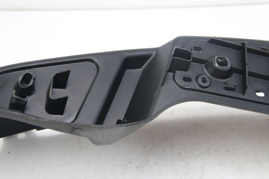 photo de LINKER VOETSTEUN PIAGGIO MP3 125 (2006 - 2014) - Bevestigingspunten