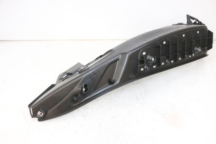 photo de LINKER VOETSTEUN PIAGGIO MP3 500 (2016 - 2018) - Technische close-up