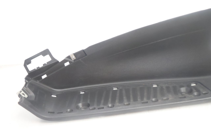 photo de LINKER VOETSTEUN PIAGGIO MP3 500 (2016 - 2018) - Detail van het onderdeel