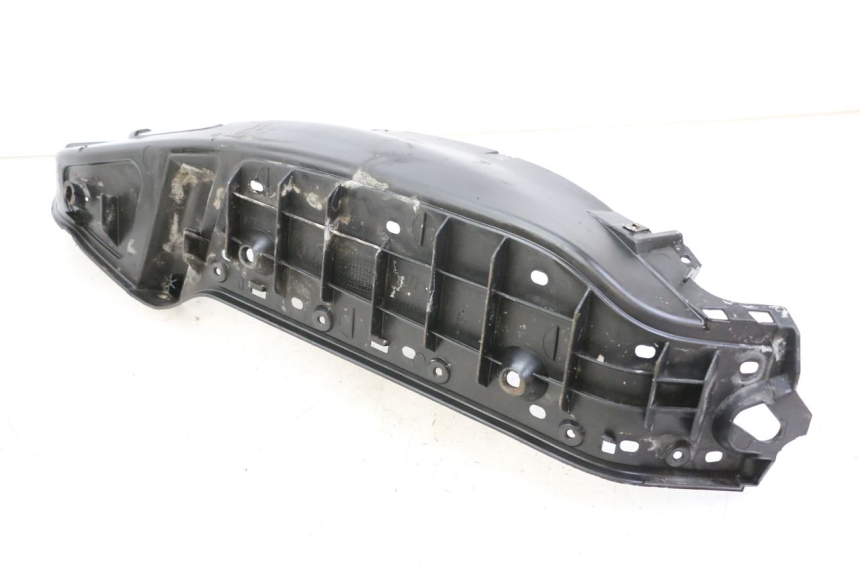 photo de LINKER VOETSTEUN PIAGGIO X8 125 (2004 - 2007) - Bevestigingspunten