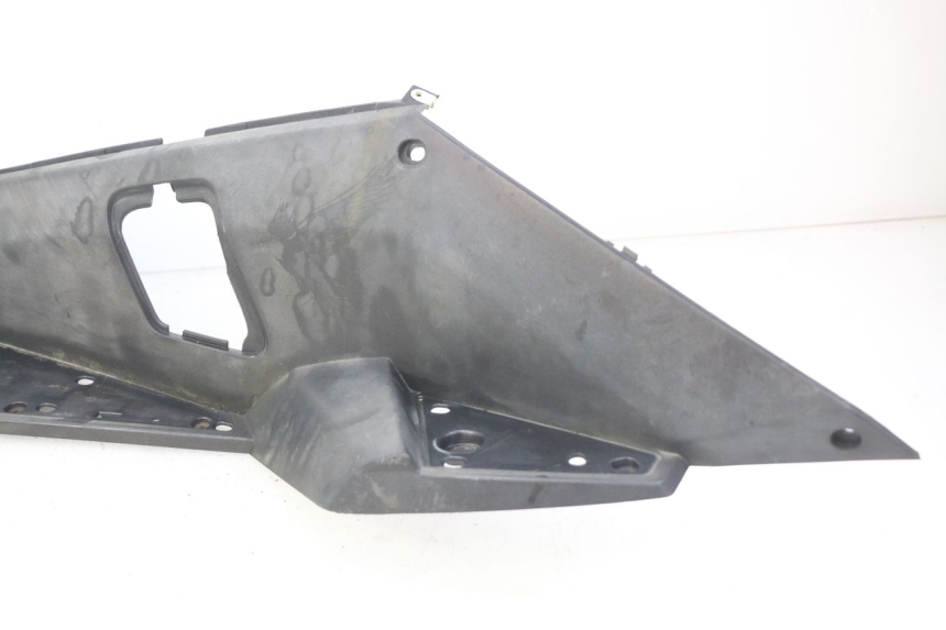 photo de LINKER VOETSTEUN PEUGEOT SATELIS COMPRESSOR K15 125 (2006 - 2009) - Staat van het oppervlak