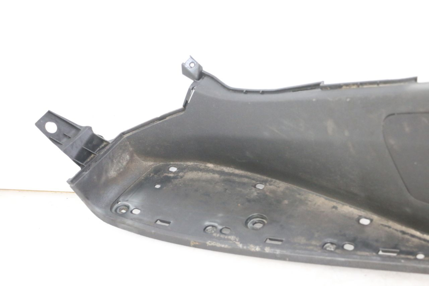 photo de LINKER VOETSTEUN PEUGEOT SATELIS 125 (2013 - 2018) - Zoom op componenten