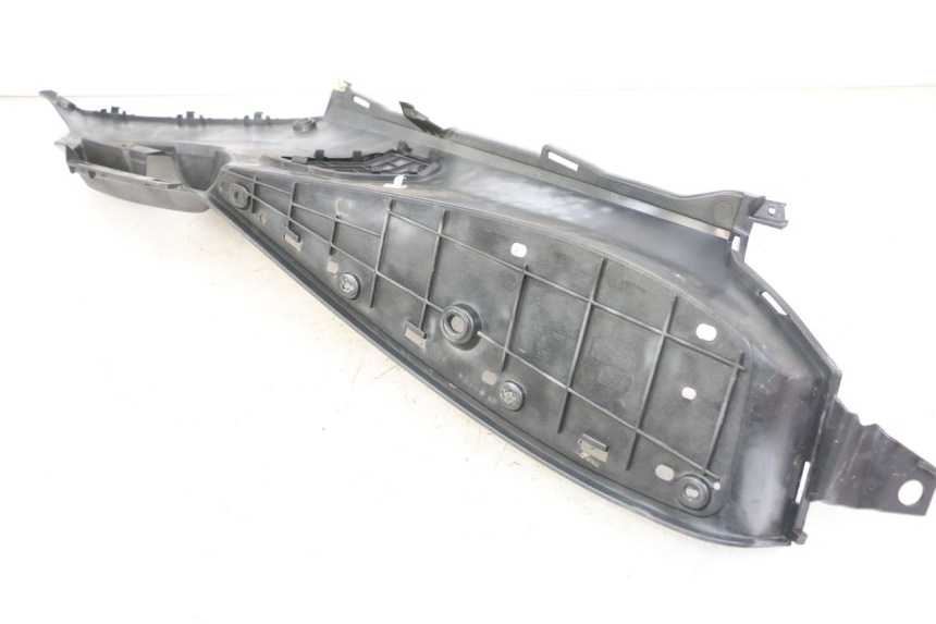 photo de LINKER VOETSTEUN PEUGEOT SATELIS 125 (2013 - 2018) - Technische close-up