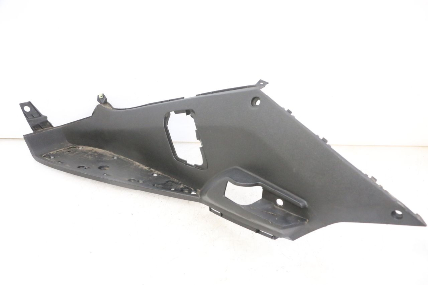 photo de LINKER VOETSTEUN PEUGEOT SATELIS 125 (2013 - 2018) - Detail van het onderdeel