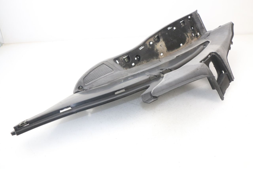 photo de LINKER VOETSTEUN RAZZO STEED 125 (2012 - 2018) - Technische close-up