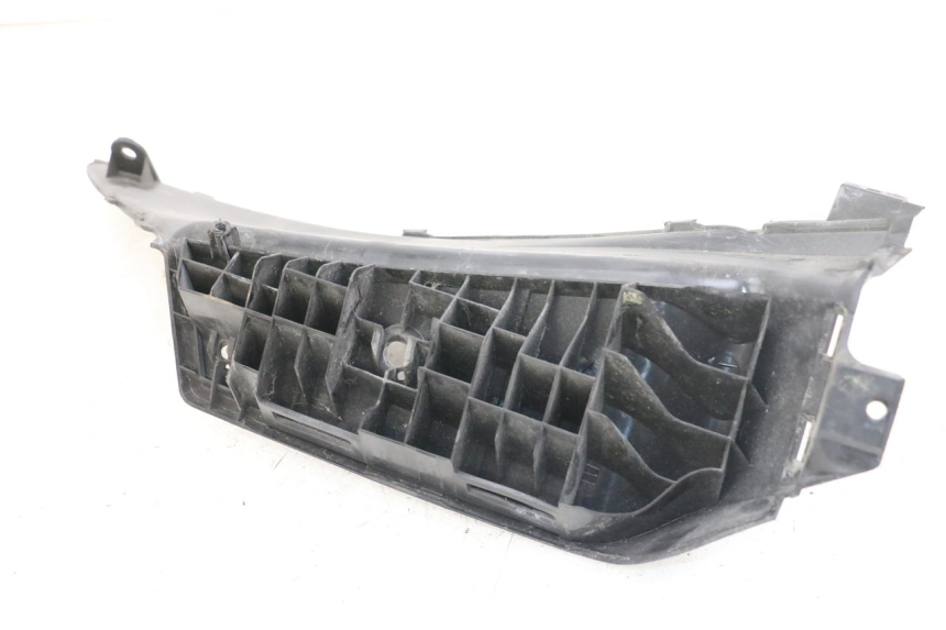 photo de LINKER VOETSTEUN SUZUKI BURGMAN 125 (2018 - 2021) - Detail van het onderdeel