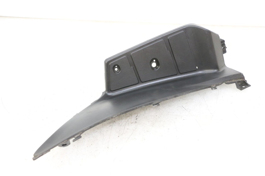 photo de LINKER VOETSTEUN SUZUKI BURGMAN 125 (2018 - 2021) - Andere kijkhoek