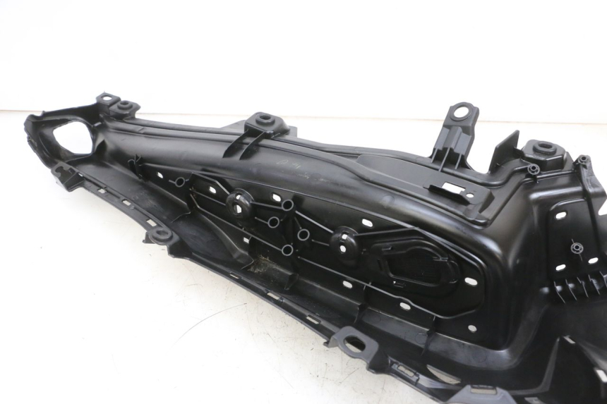 photo de LINKER VOETSTEUN YAMAHA TRICITY 300 (2020 - 2024) - Detail van het onderdeel