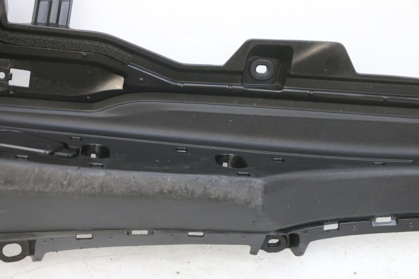 photo de LINKER VOETSTEUN YAMAHA TRICITY 300 (2020 - 2024) - Alternatieve hoek