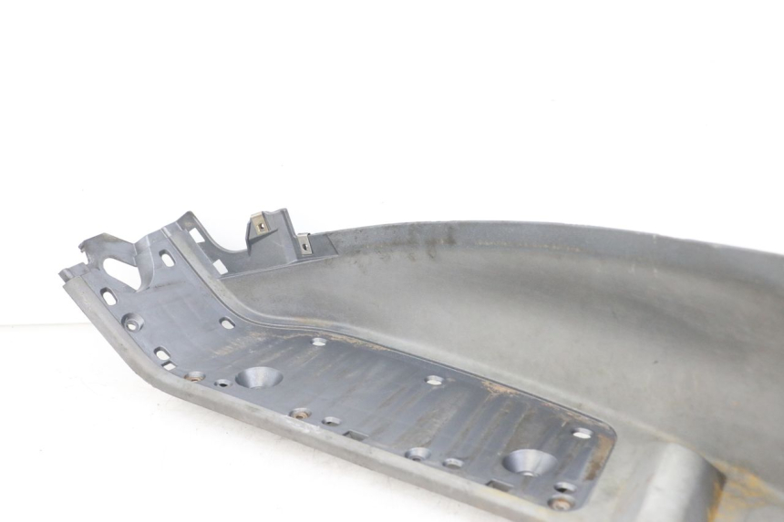 photo de LINKER VOETSTEUN PIAGGIO X8 125 (2004 - 2007) - Bevestigingspunten