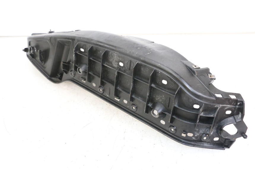 photo de LINKER VOETSTEUN PIAGGIO XEVO - X EVO 125 (2007 - 2017) - Detail van het onderdeel