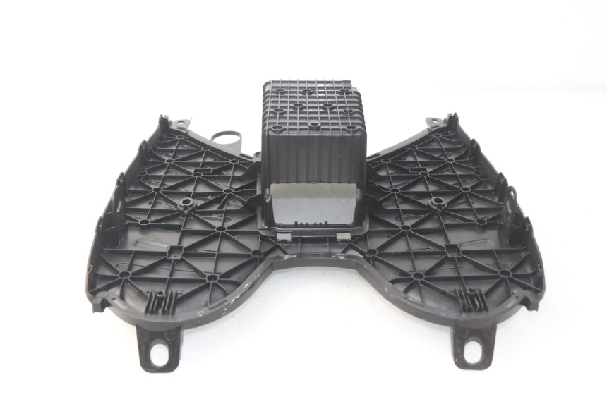 photo de VOETSTEUN PEUGEOT KISBEE 2T 50 (2010 - 2017) - Markeringen en referenties