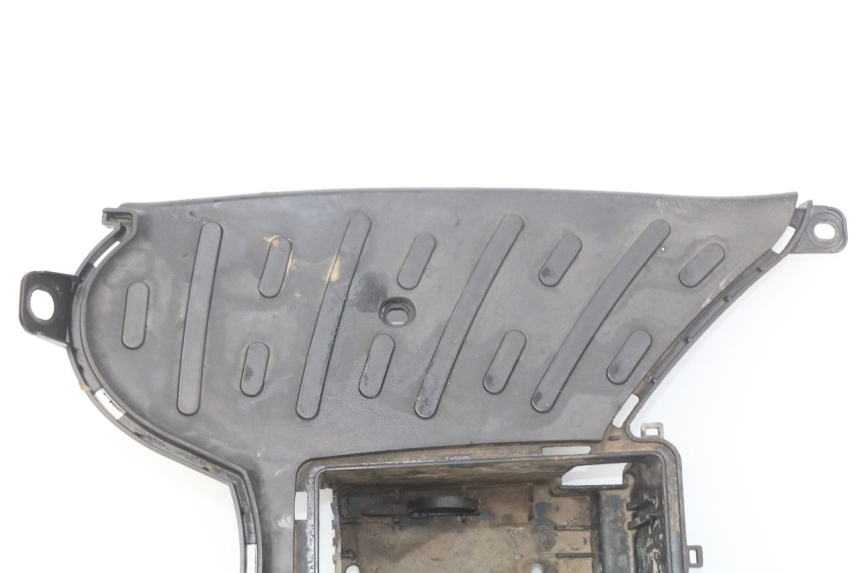 photo de VOETSTEUN PEUGEOT KISBEE 2T 50 (2010 - 2017) - Staat van het oppervlak