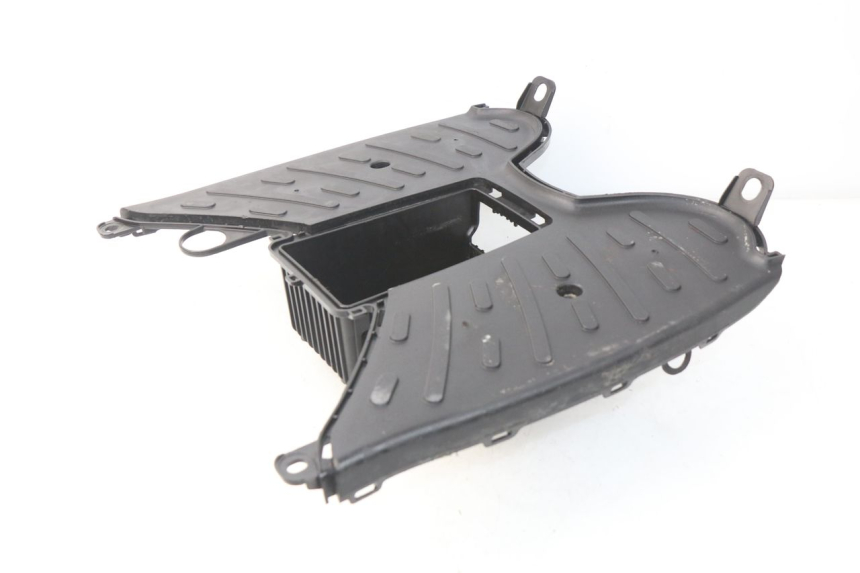 photo de VOETSTEUN PEUGEOT KISBEE 4T 50 (2018 - 2022) - Zoom op gebruiksstaat