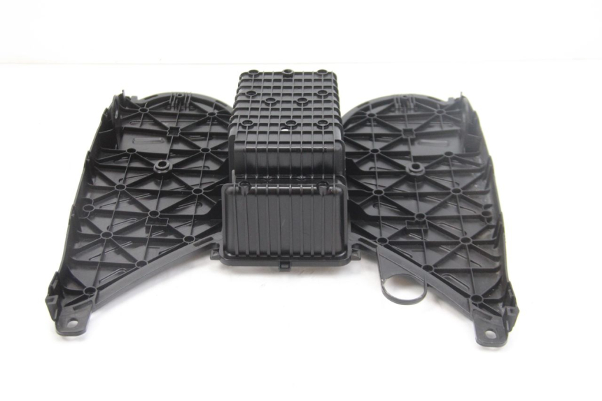 photo de VOETSTEUN PEUGEOT KISBEE 4T 50 (2018 - 2022) - Zoom op gebruiksstaat