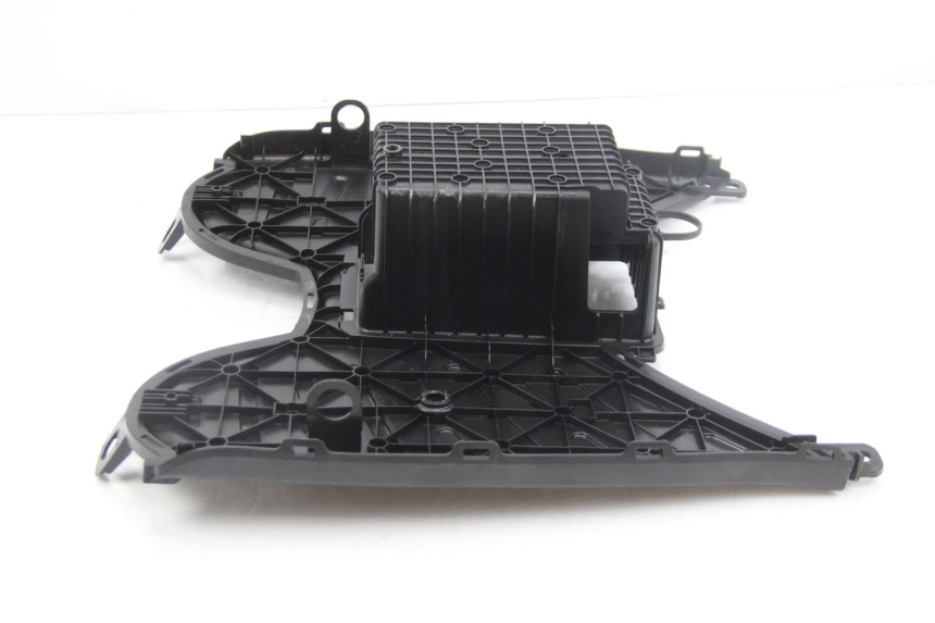 photo de VOETSTEUN PEUGEOT KISBEE 4T 50 (2018 - 2022) - Andere kijkhoek