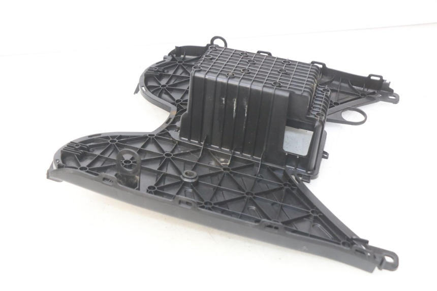 photo de VOETSTEUN PEUGEOT KISBEE 4T 50 (2010 - 2017) - Zoom op gebruiksstaat