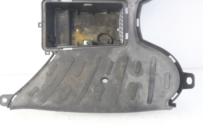 photo de VOETSTEUN PEUGEOT KISBEE 4T 50 (2010 - 2017) - Technische close-up