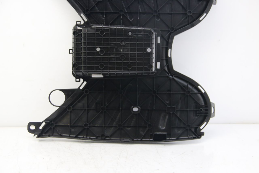 photo de VOETSTEUN PEUGEOT KISBEE 4T 50 (2018 - 2022) - Detail van het onderdeel