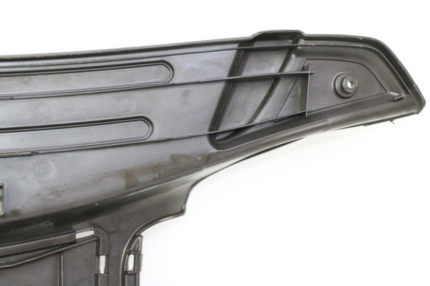 photo de VOETSTEUN PIAGGIO LXV 4T 50 (2009 - 2013) - Bevestigingspunten