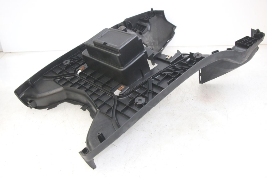 photo de VOETSTEUN SYM ORBIT 2 4T 50 (2018 - 2022) - Bevestigingspunten