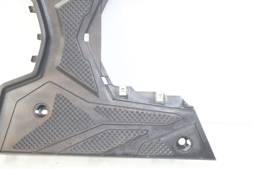 photo de VOETSTEUN SYM ORBIT III 3 4T 50 (2021 - 2025) - Zoom op gebruiksstaat