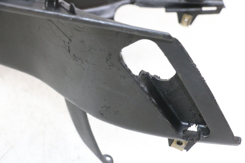 photo de VOETSTEUN PEUGEOT LUDIX 50 (2005 - 2007) - Bevestigingspunten