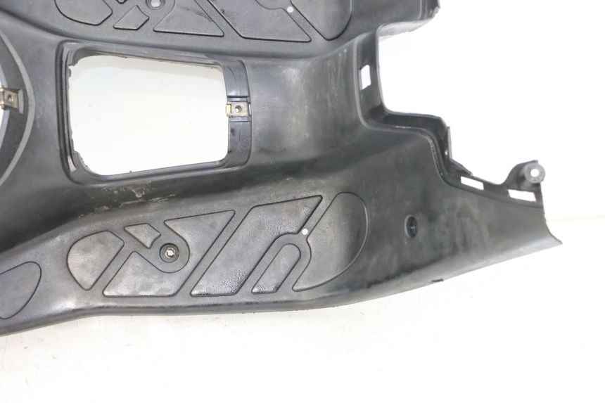 photo de VOETSTEUN PEUGEOT TKR TREKKER FURIOUS 50 (2005 - 2014) - Focus op structuur