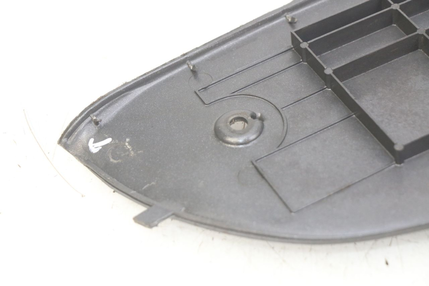 photo de VOETSTEUN APRILIA SCARABEO 100 (2003 - 2012) - Bevestigingspunten