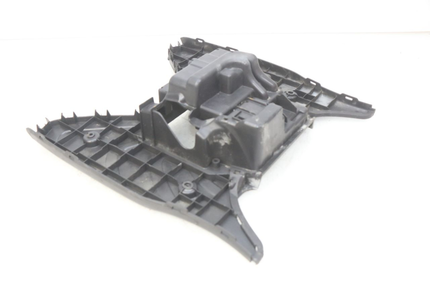 photo de VOETSTEUN SUZUKI SIXTEEN 125 (2008 - 2010) - Detail van het onderdeel