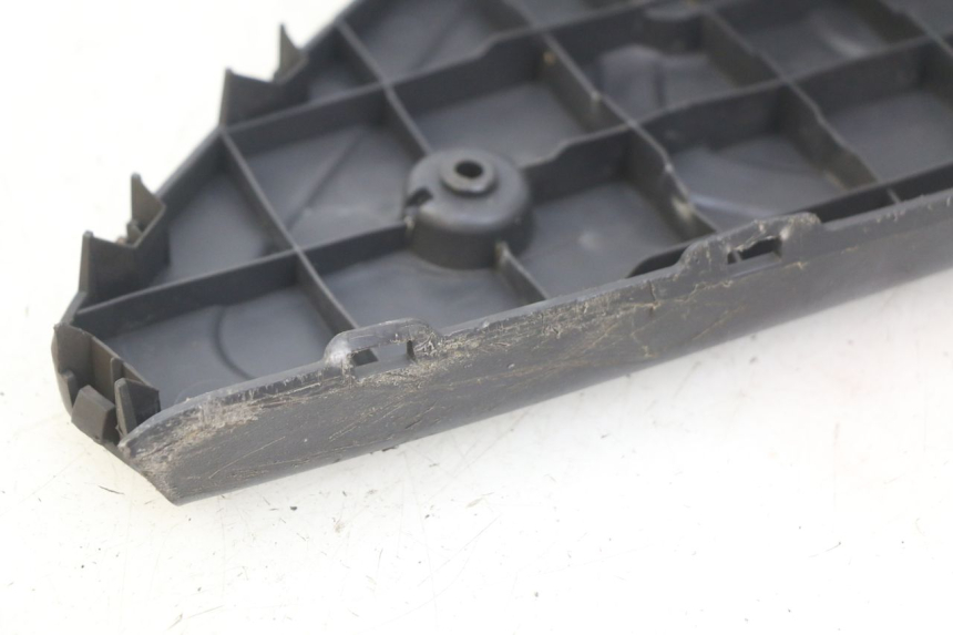 photo de VOETSTEUN SUZUKI SIXTEEN 125 (2008 - 2010) - Detail van het onderdeel