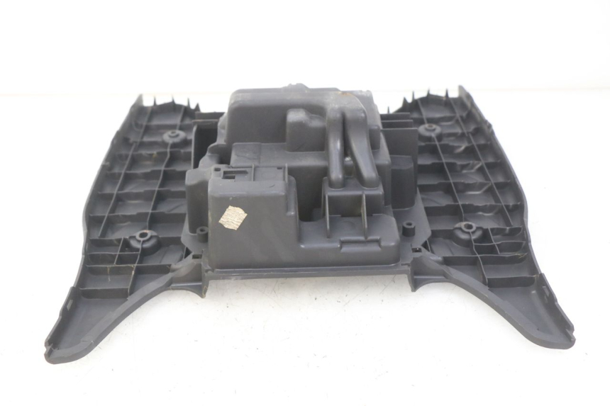 photo de VOETSTEUN SUZUKI SIXTEEN 125 (2008 - 2010) - Andere kijkhoek