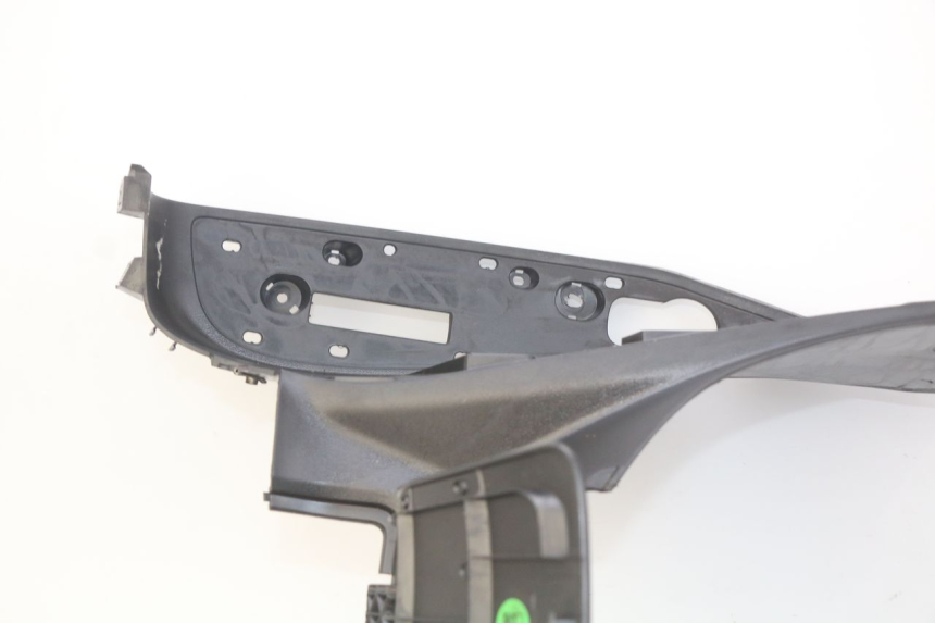 photo de VOETSTEUN MBK SKYCRUISER 125 (2010 - 2013) - Kenmerkende details