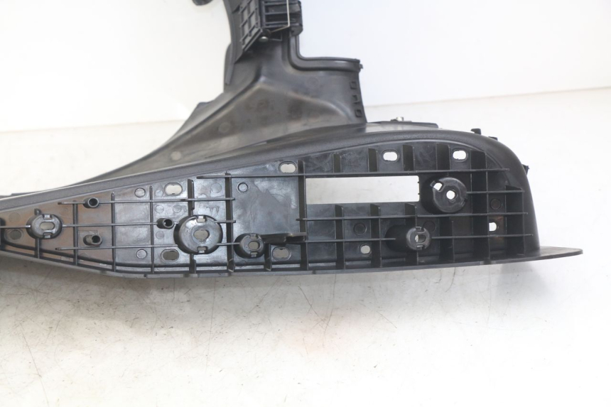 photo de VOETSTEUN MBK SKYCRUISER 125 (2010 - 2013) - Bevestigingspunten