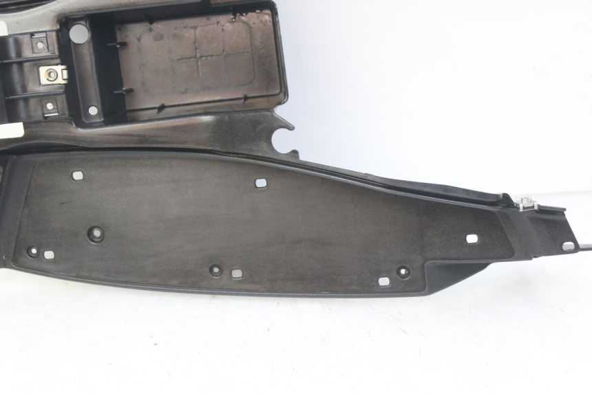 photo de VOETSTEUN APRILIA SR R 2T LC 50 (2018 - 2021) - Staat van het oppervlak