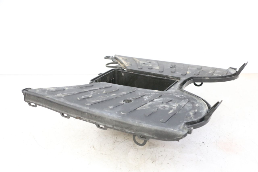 photo de VOETSTEUN PEUGEOT STREETZONE I NAKED 2T 50 (2018 - 2020) - Bevestigingspunten