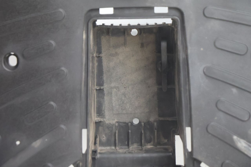 photo de VOETSTEUN PEUGEOT STREETZONE NAKED 2T 50 (2014 - 2018) - Zoom op gebruiksstaat