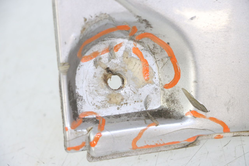 photo de VOETSTEUN PIAGGIO SUPER LX 125 (2000 - 2003) - Staat van het oppervlak